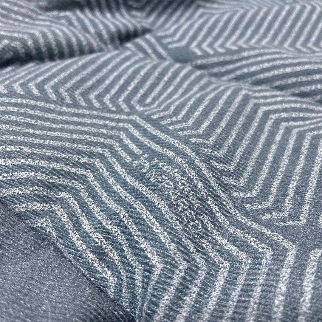 アンダーアーマー　ベンチコート　M