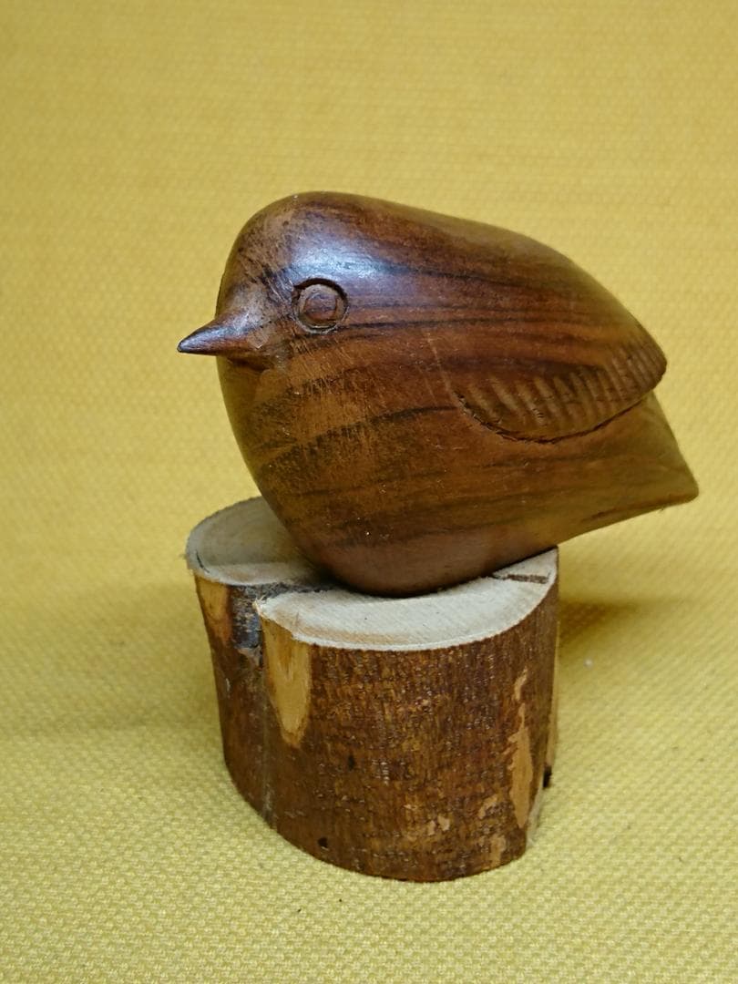 トリ　鳥　木彫　オブジェ　置物　インテリア　工芸品　美術品　A2819