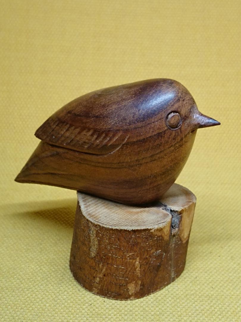 トリ　鳥　木彫　オブジェ　置物　インテリア　工芸品　美術品　A2819