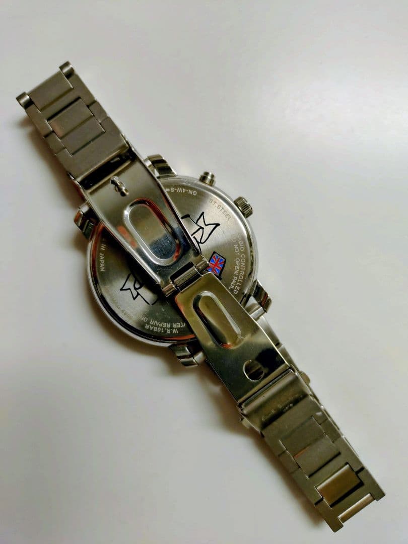 Paul Smith World Traveller　電波ソーラー腕時計　中古