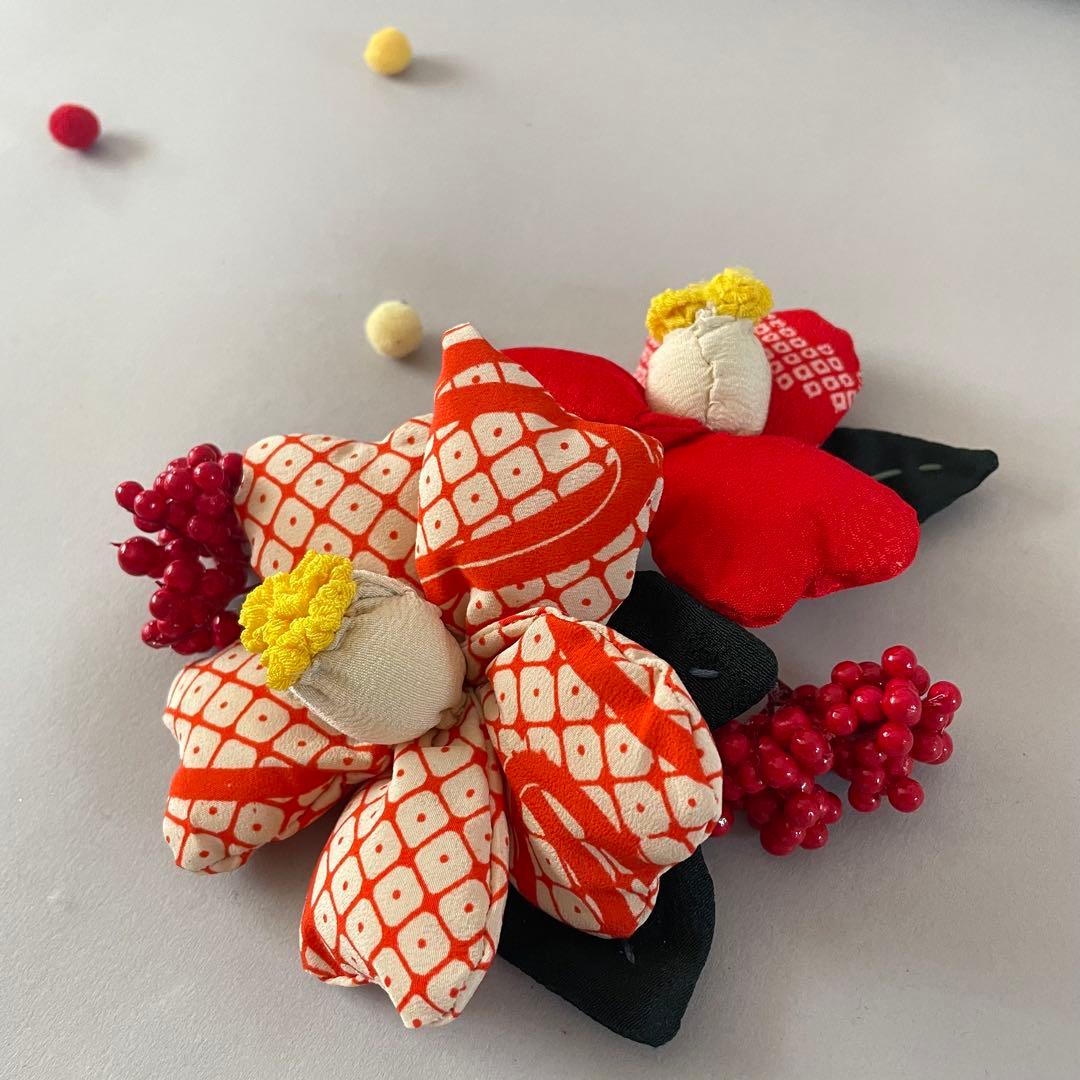 七五三　3歳　正絹　総絞りのお着物セット　赤色半幅帯コーデ