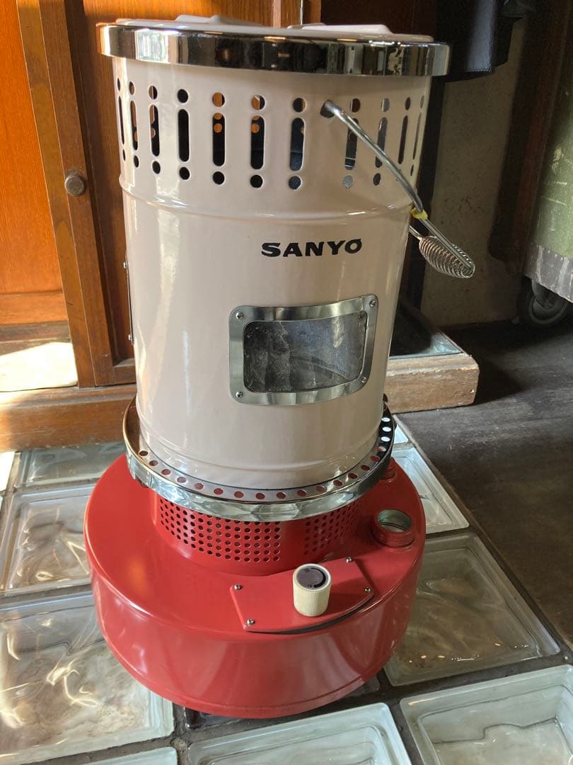 SANYOサンヨー石油ストーブ　ビンテージストーブ昭和レトロ
