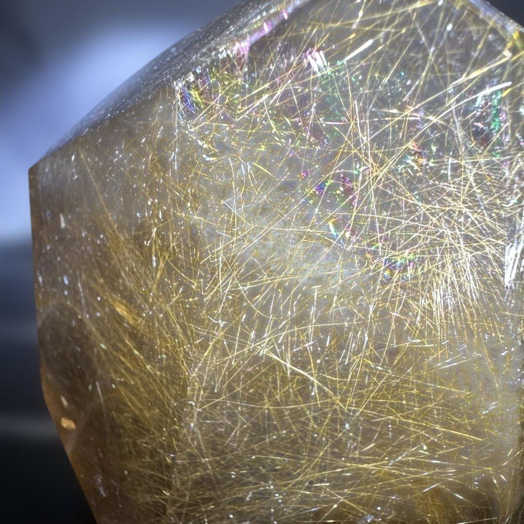 【極上品】スモーキールチル原石 ポイント 636g 台座付