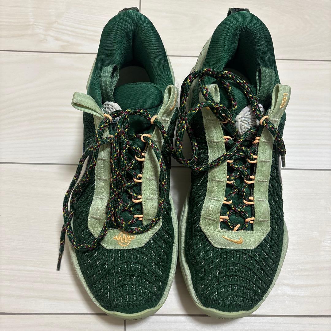 シューズ(女性用) Nike Cosmic Unity