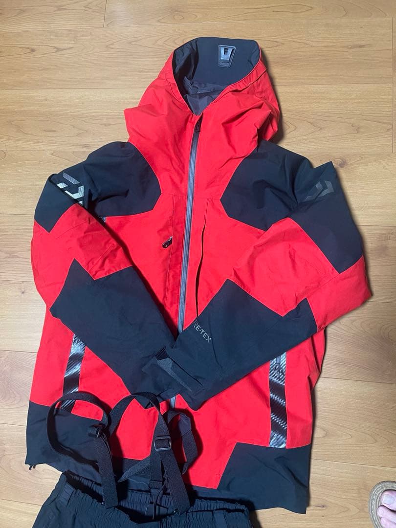 ダイワ　GORE-TEX コンビアップウィンタースーツ DW-1825