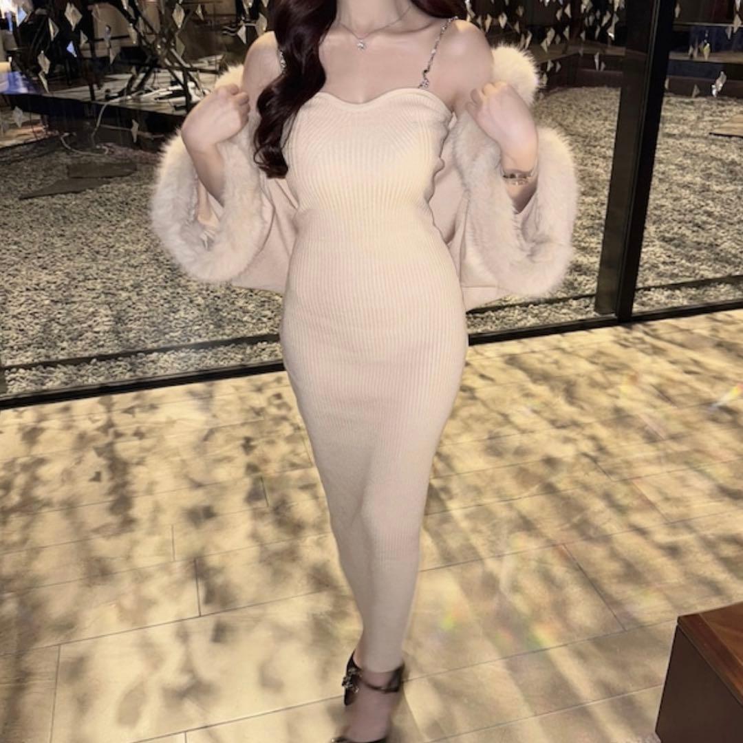 【大人気】elmyu ファーポンチョカーデ×チェーンワンピset パーティー白