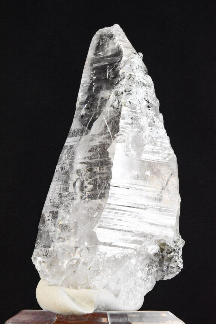 パキスタン スカルドゥ産 トレモライトインクォーツ