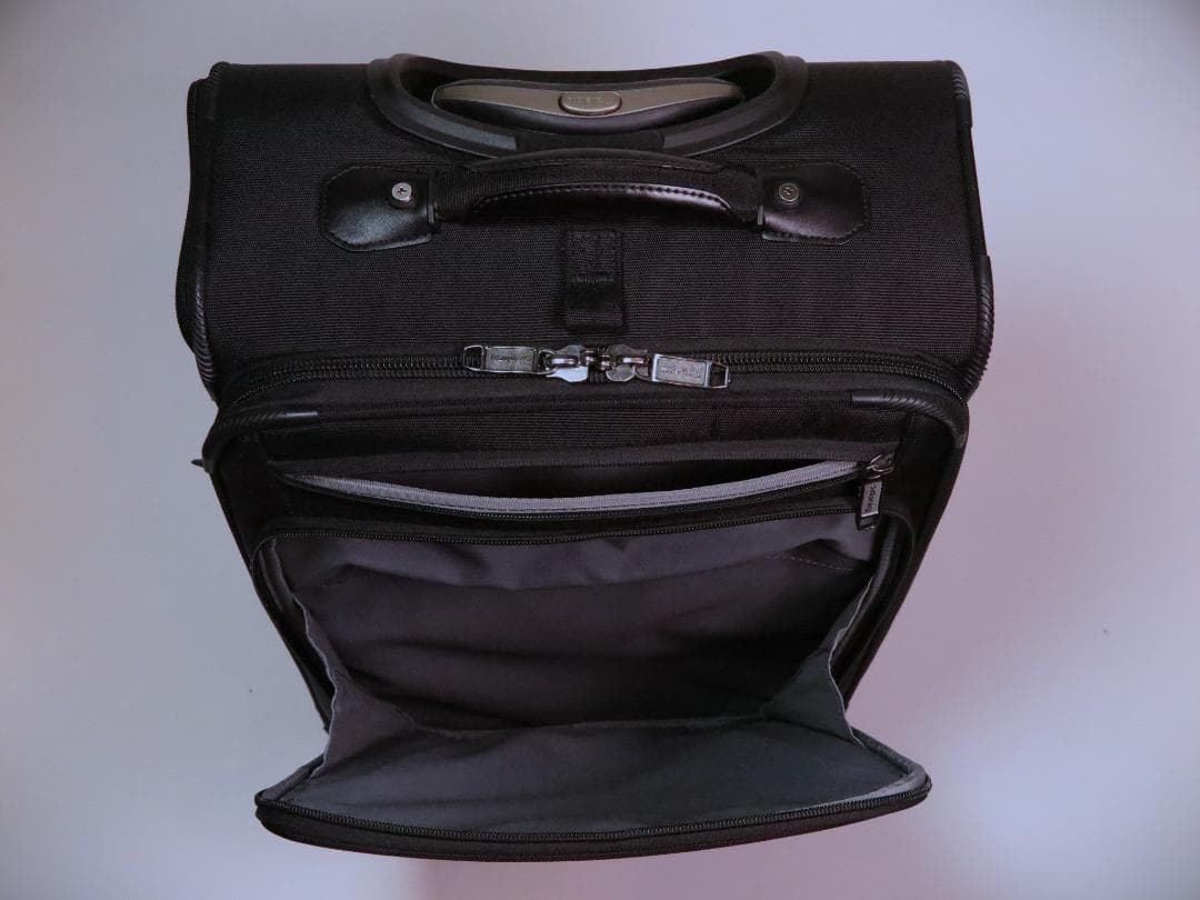 Travelpro Crew11トラベルプロ クルー 美品 機内持込 二輪 拡張