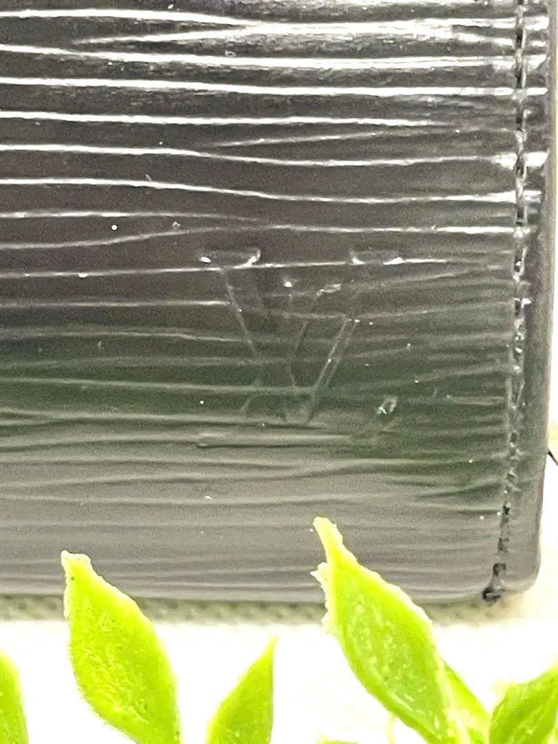 Louis Vuitton ルイヴィトン　ブラック 三つ折り財布