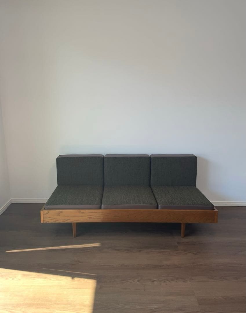 pacific funiture CLUB 6 3人掛けソファ アットカーキ