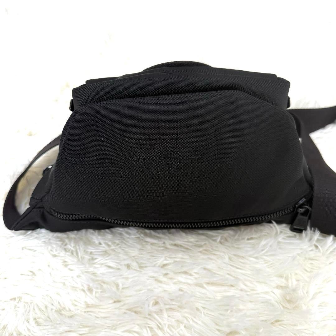 Kazuhiro505様✨MONCLER ボディバッグ ウエストポーチ