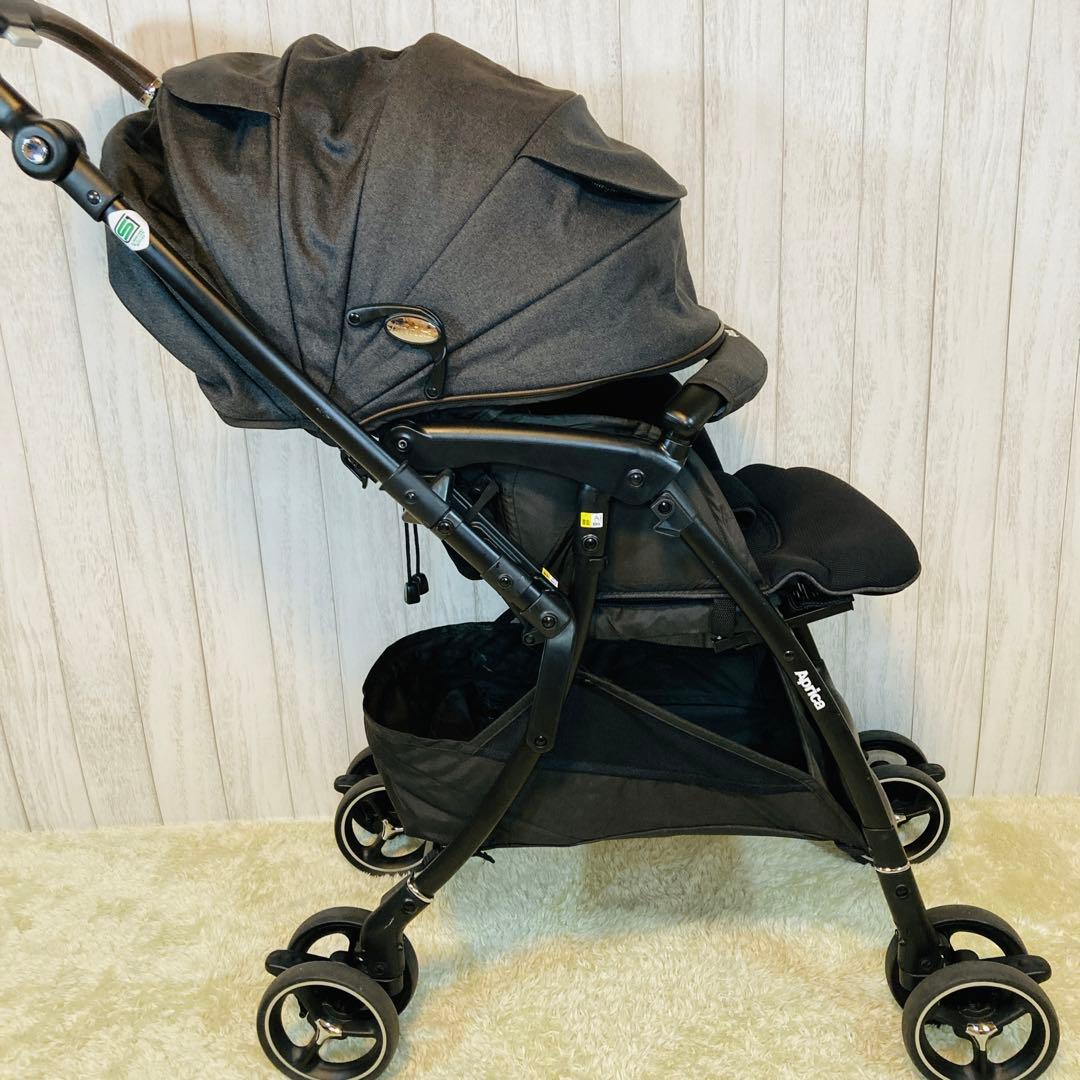 【美品】アップリカ ラクーナクッションフリープラス 2022年モデル