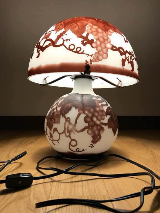 アンティーク 調ランプ　（インテリア　コレクション　美術品　骨董）