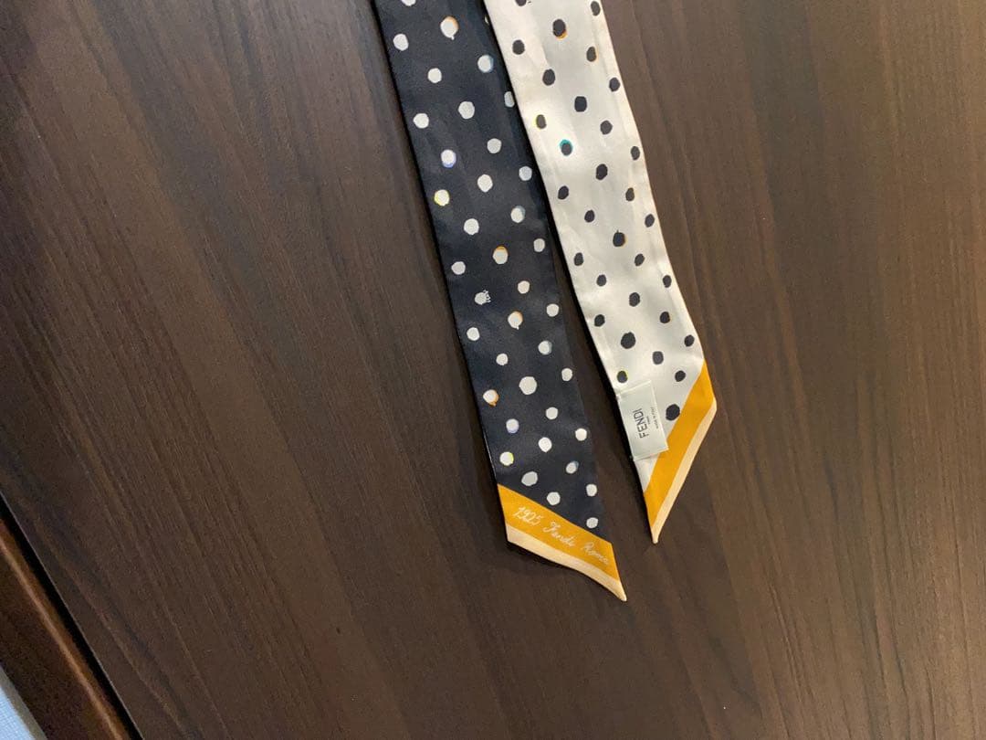 FENDI ドット柄スカーフ 1920年コレクション