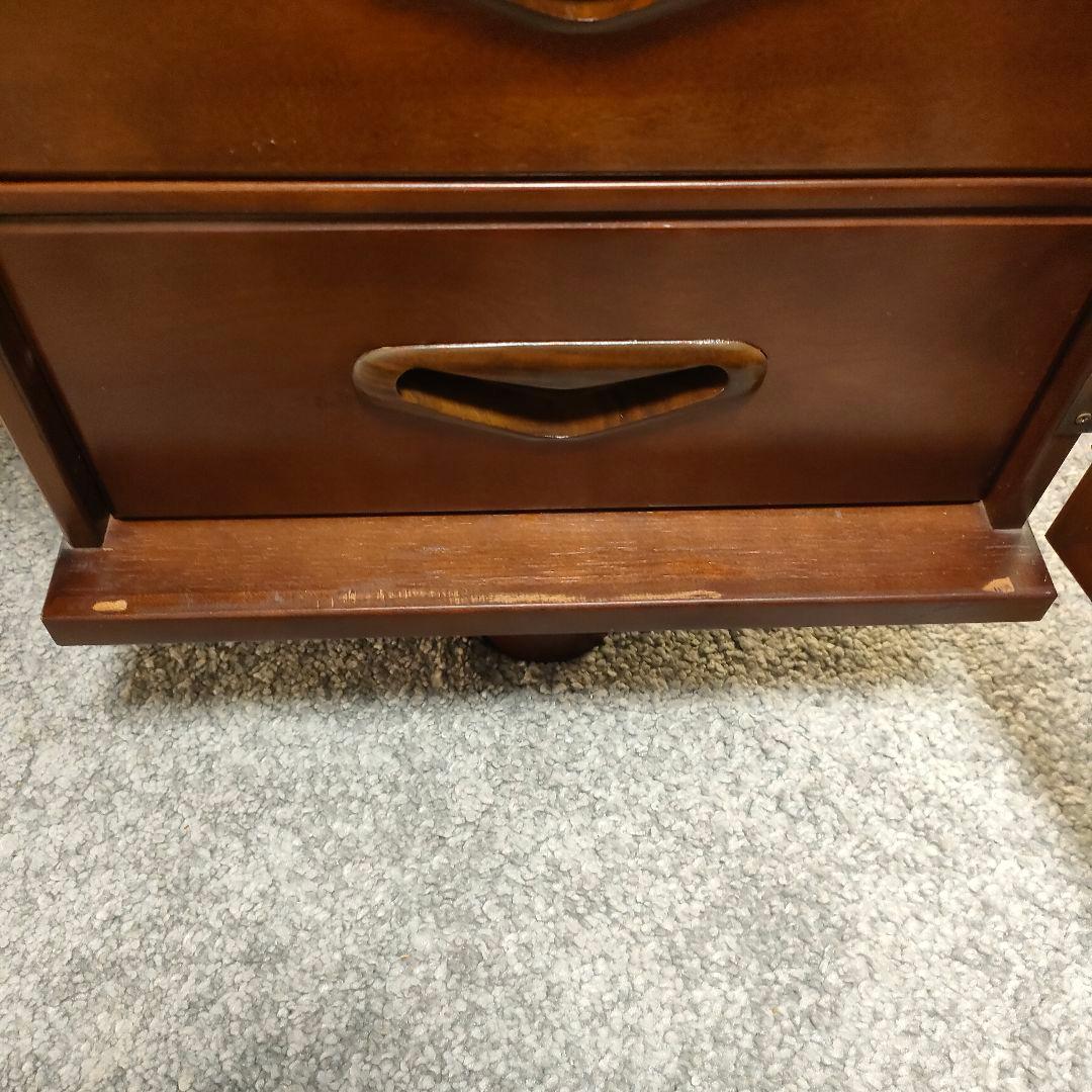 【徳田家具製作所】デスク／官庁・議事堂納入実績メーカー｜ガラス天板・高級家具