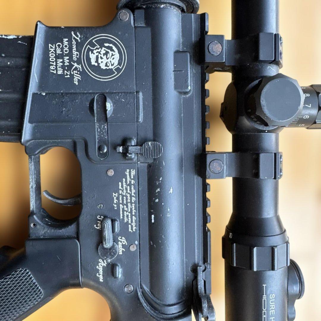 ジャンク品　M4A1 電動ガン ブラック スコープ付き