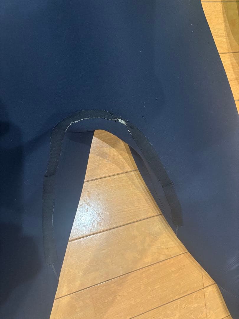 AIRTIGHT シーガルウェットスーツ　Lサイズ