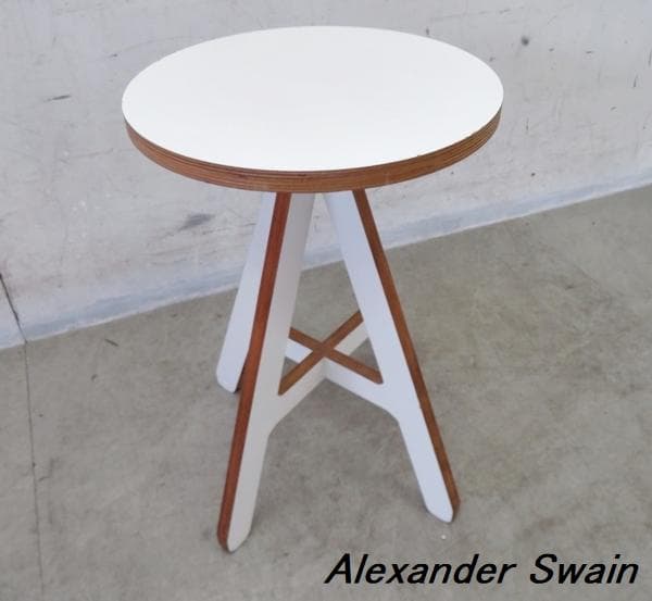 美品■Alexander Swain■Aスツール■プライウッド/ホワイト■