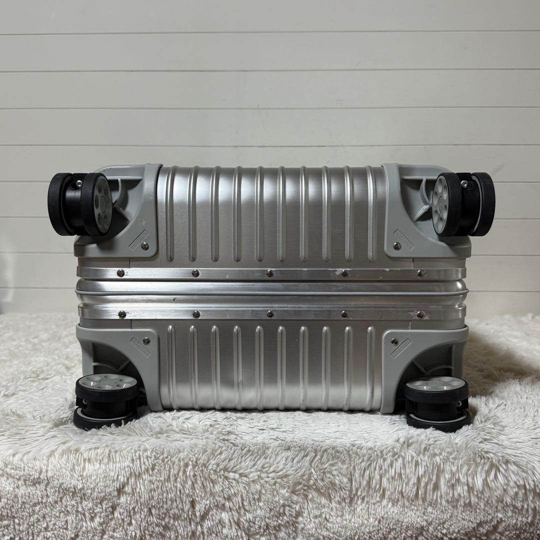 ⭐️極美品⭐️　RIMOWA　オリジナルチェックイン　キャリーケース　シルバー