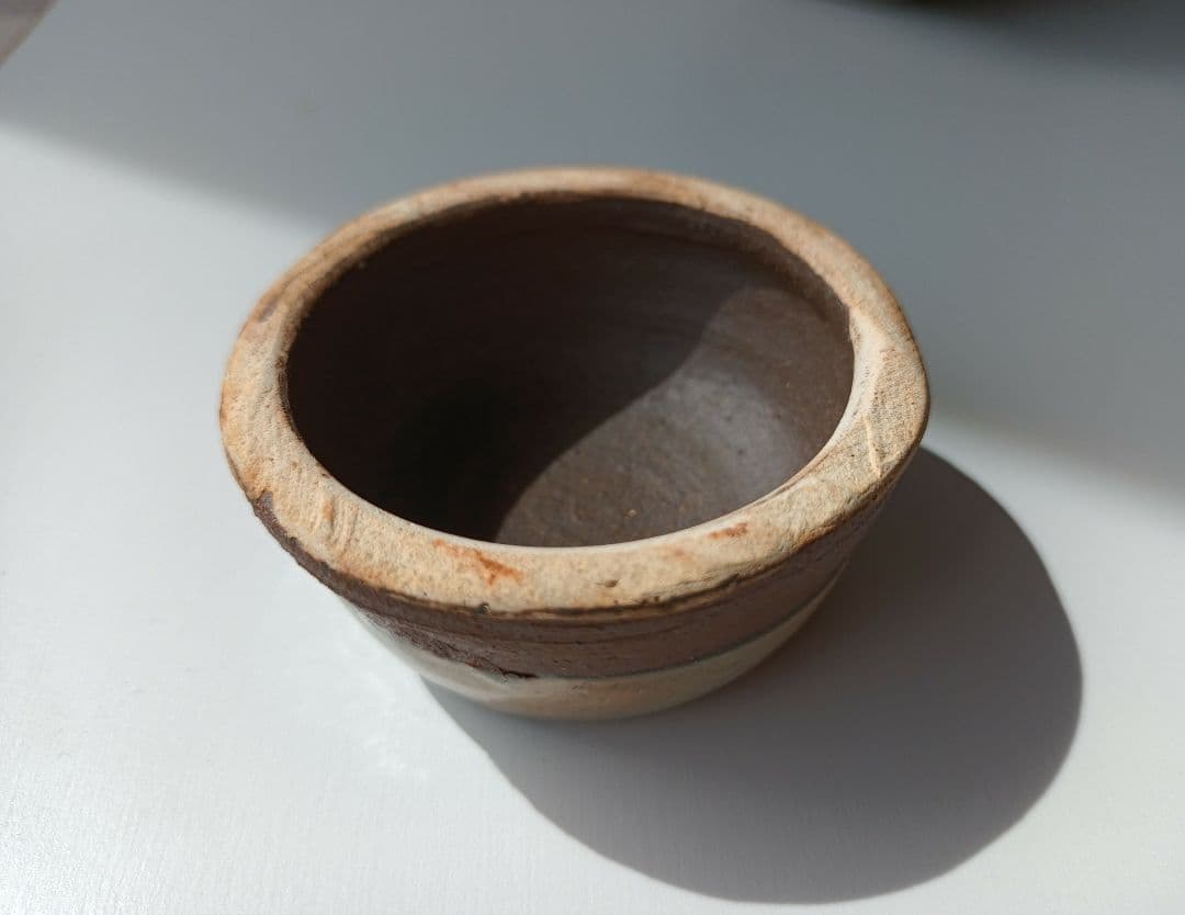 金城次郎の古い茶壺です やちむん 沖縄 魚紋