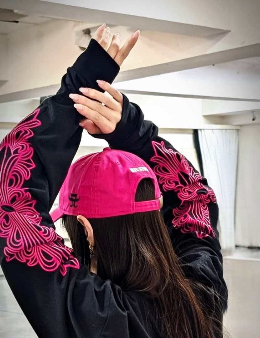 クロムハーツ ロンt フローラル クロス ピンク パーカー 長袖 ホースシュー