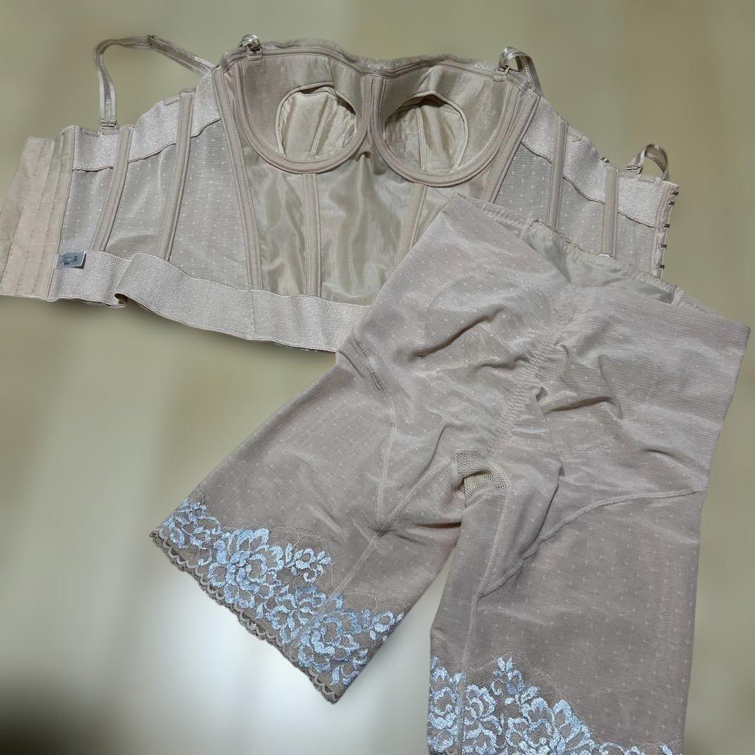 マルコ リュミエス ロンブラ、ロングガードルD75 L70