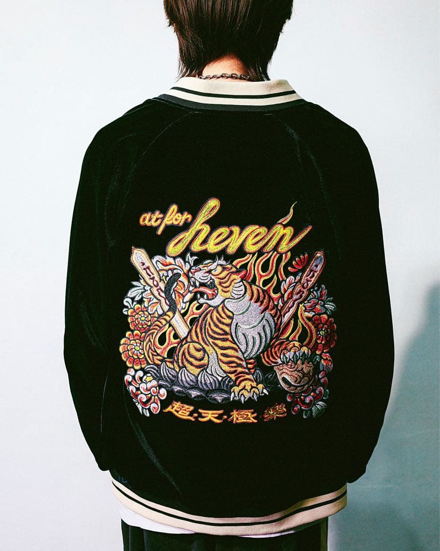 チュウカタベタイTiger reversibleスカジャンBLUE/BLACK