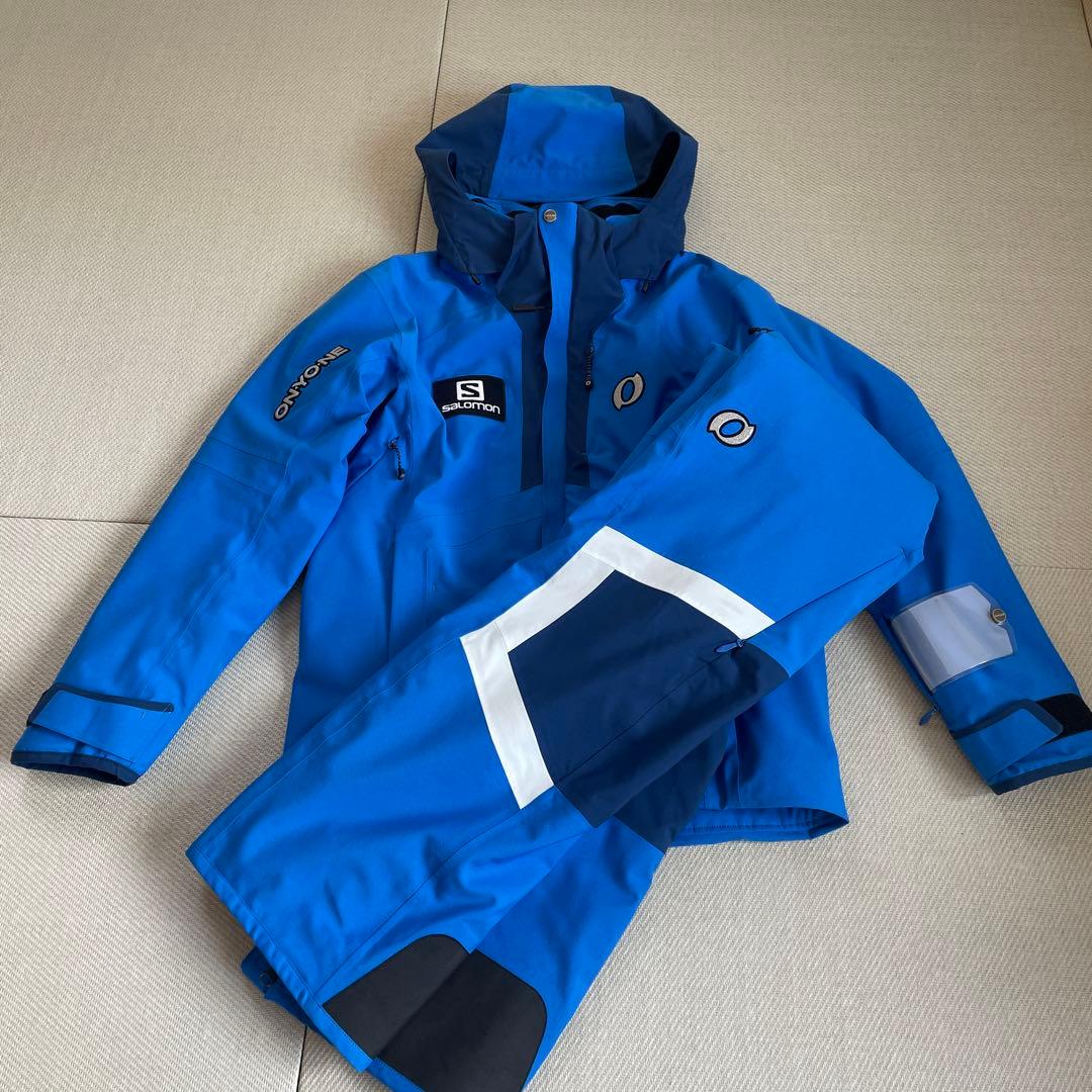 【美品】ONYONE オンヨネサロモンチーム　限定ウェア 上下セット Sサイズ