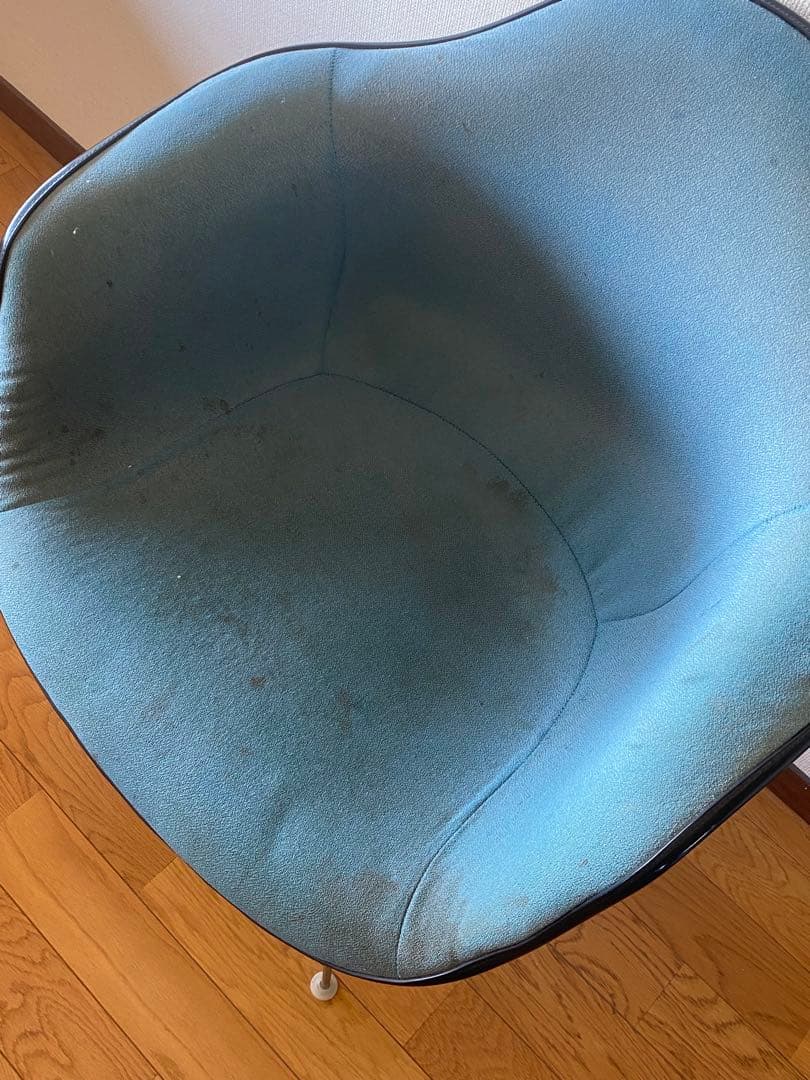 ハーマンミラー　グラスファイバーシェル　アームベース　ワイヤーチェア　布張り