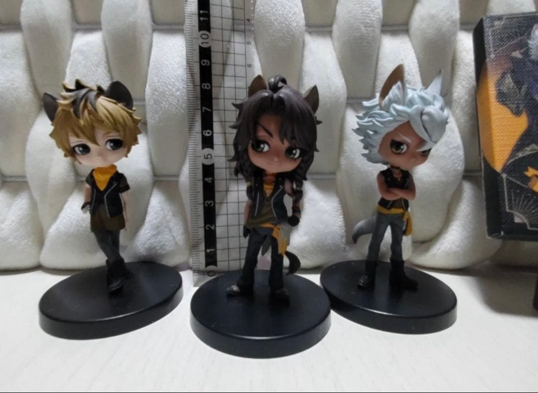 ツイステ　サバナクロー寮　グッズセット