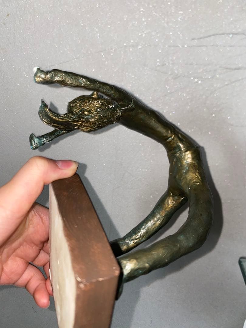 ブリッチ像 青銅製 塑造