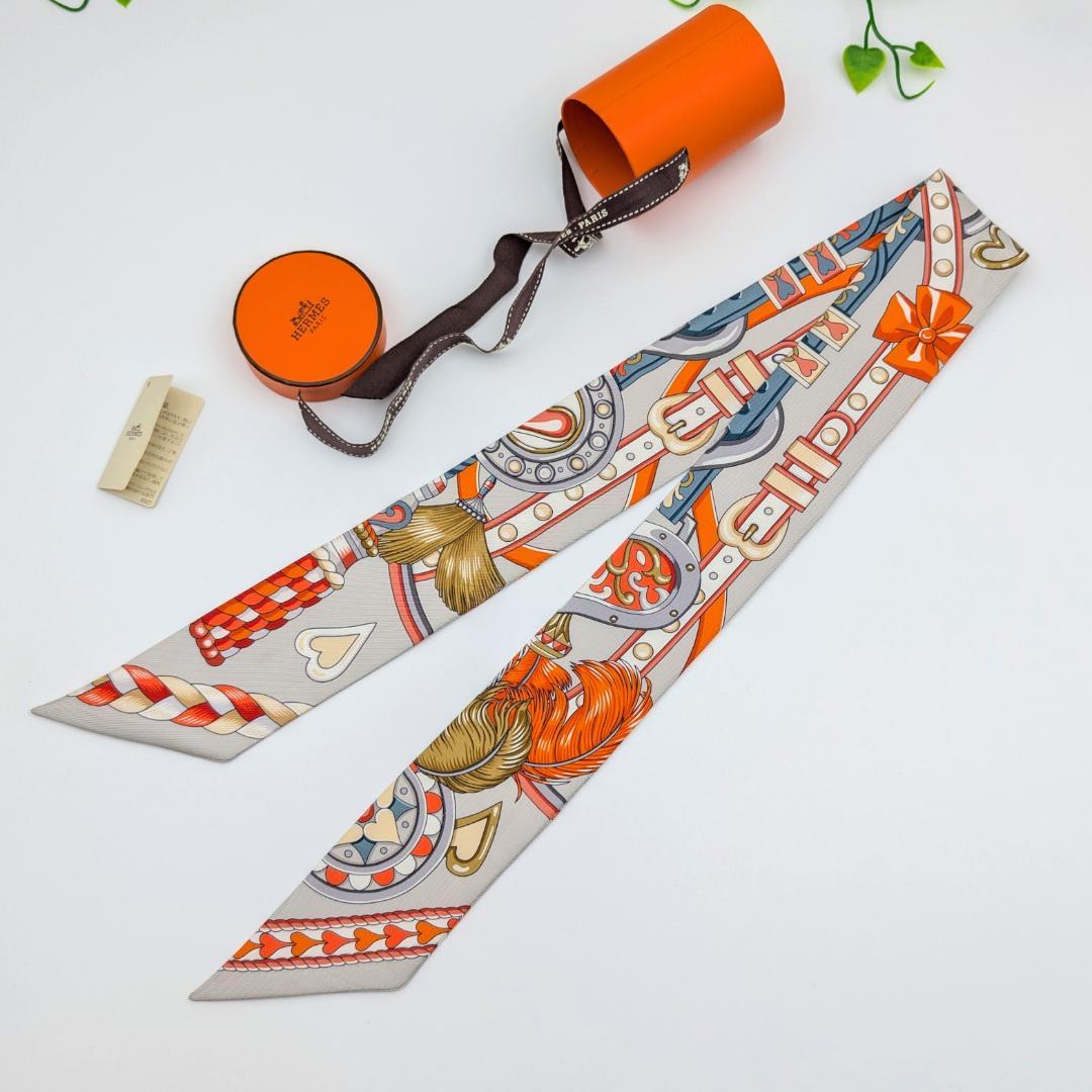 エルメス ツイリー HARNAIS DE COEUR アルネドゥクール グレー