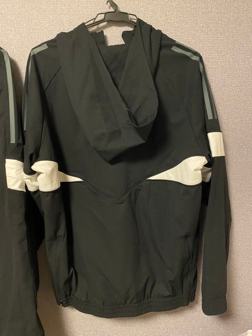 adidas フード付きジャケット パンツセット