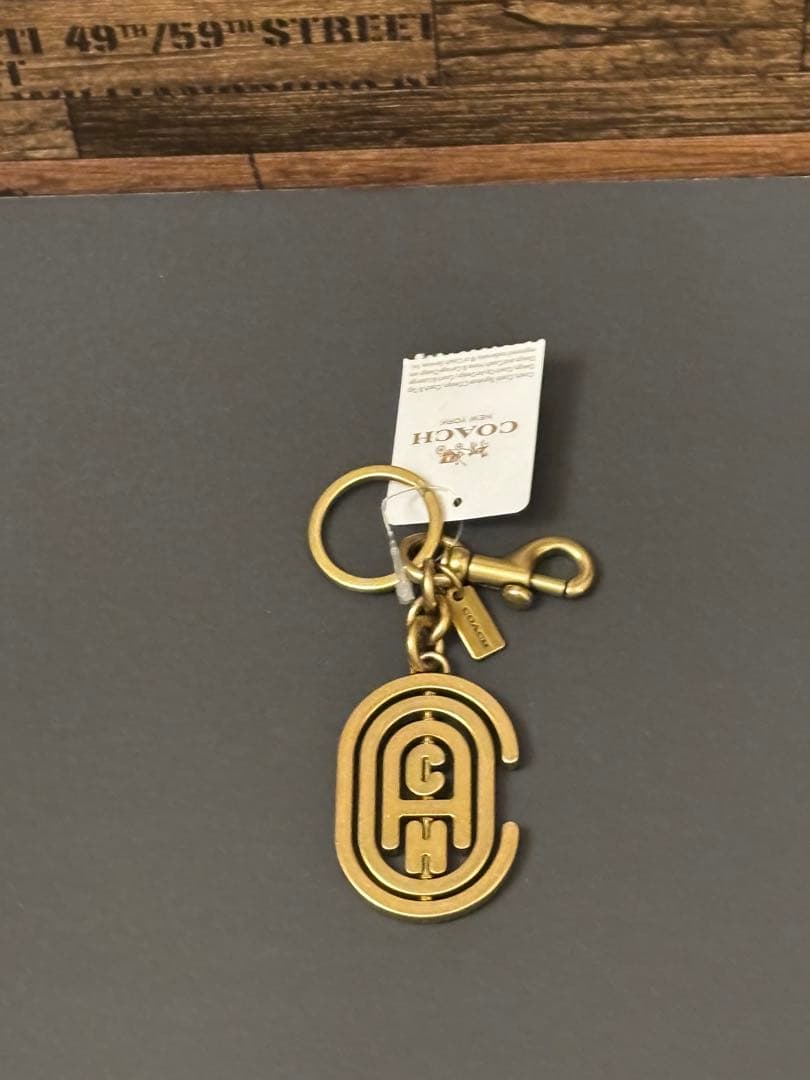 COACH キーホルダー　キーリング　新品未使用タグ付き　ゴールド