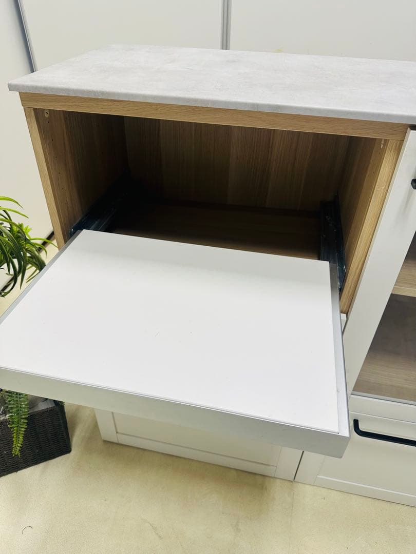 キッチン収納キャビネット ホワイトウッド仕上げ