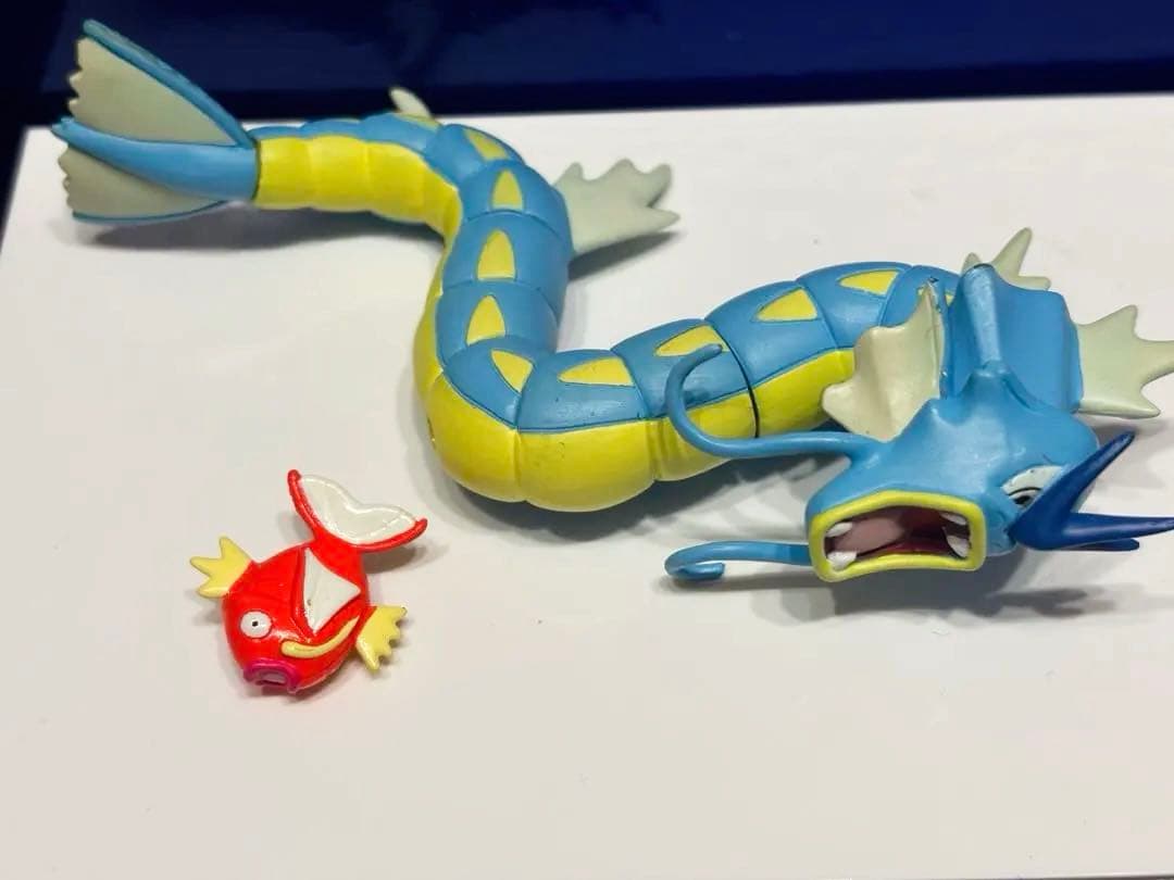 立体ポケモン図鑑　ギャラドス コイキング