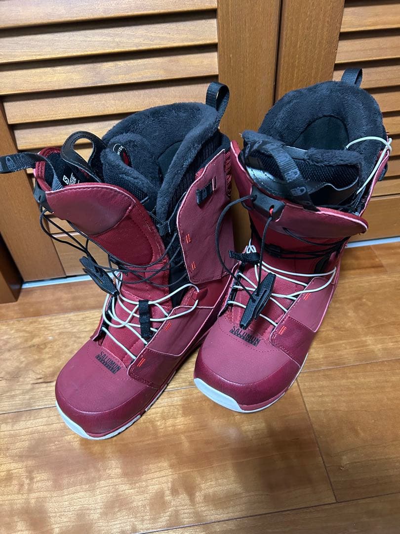 値下げラストSALOMON スノーボードブーツ レッド　26.5センチ