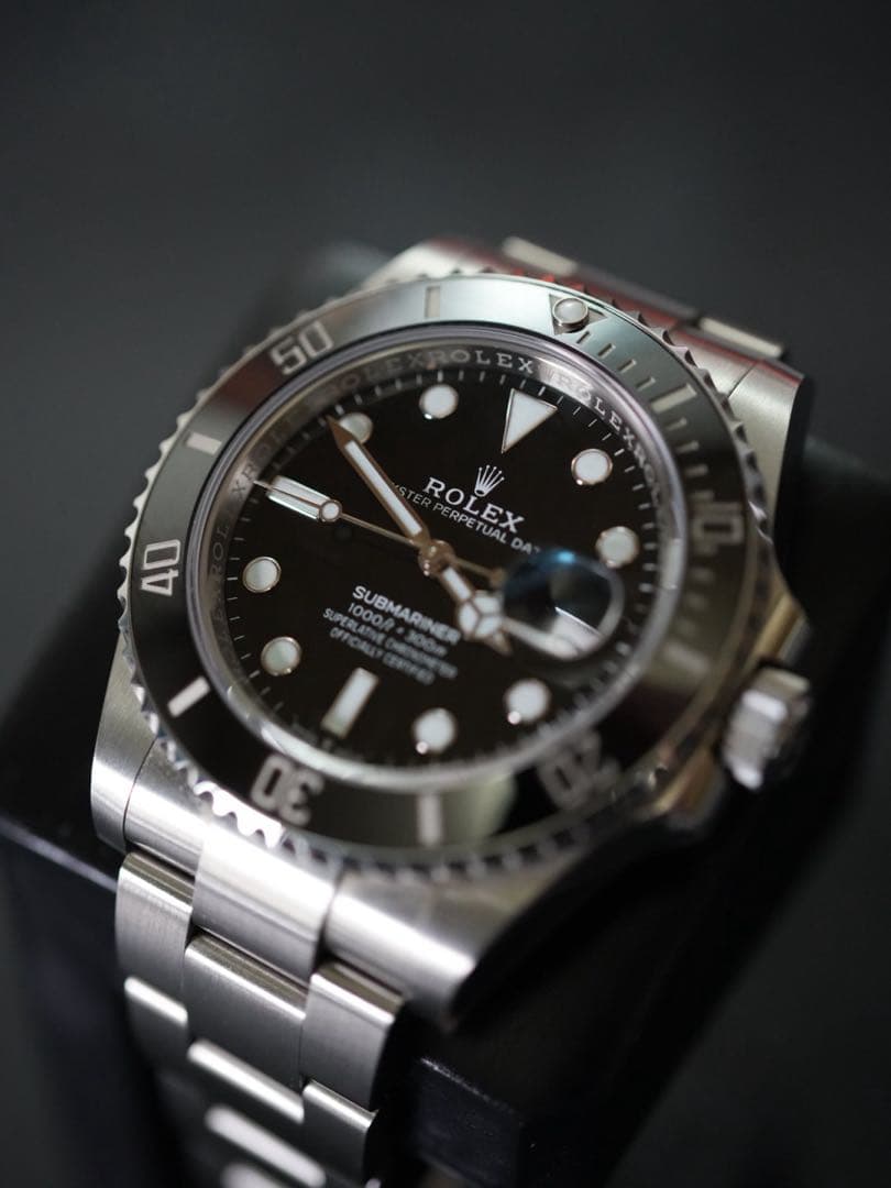 漆黒ソリッド！ムケオムントル 腕時計スタンド