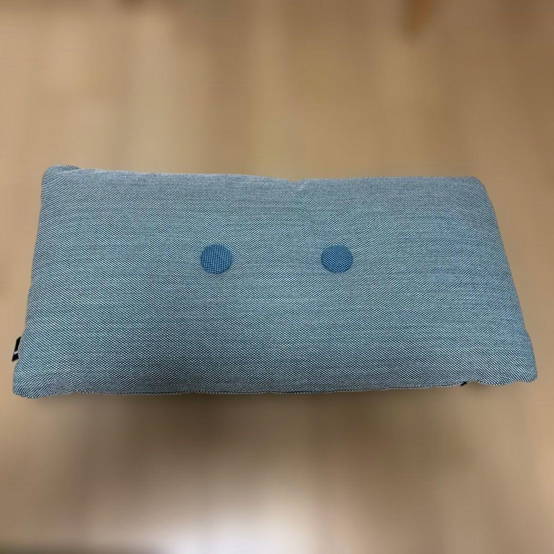 HAY ボタン付きクッション