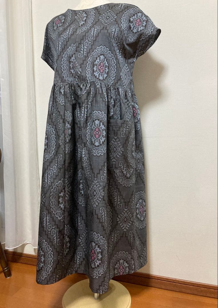 ハンドメイド　大島紬　着物からのリメイク　フレンチスリーブワンピース