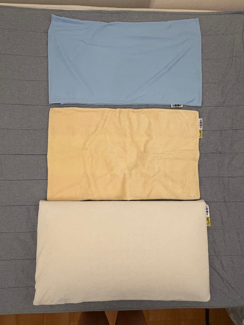 マニフレックス　フラットピッコロ　女優まくら　専用枕カバー3点付き