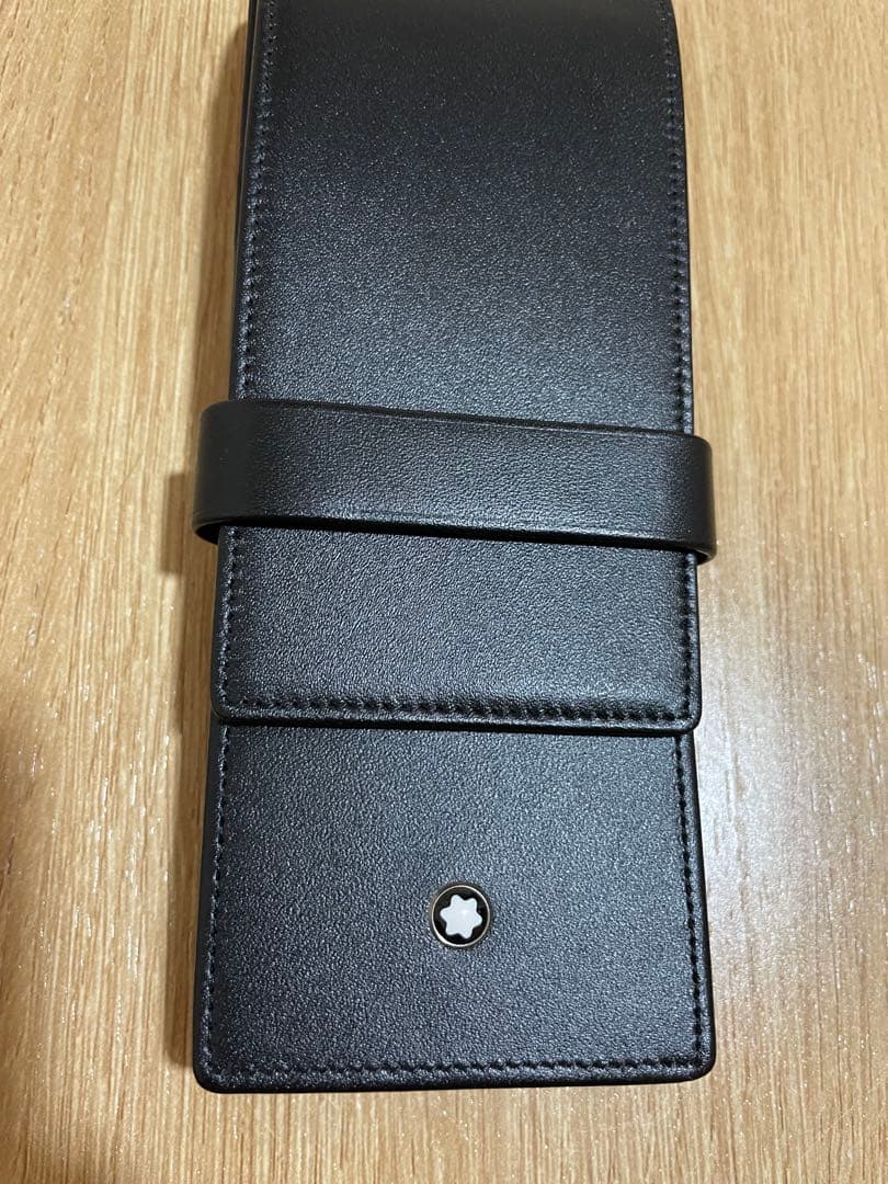 MONT BLANC ブラックレザー　ペンケース　3本