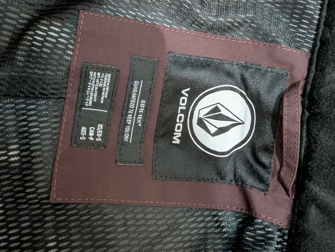 新品未使用！　VOLCOM M/Sサイズ　GORE-TEX