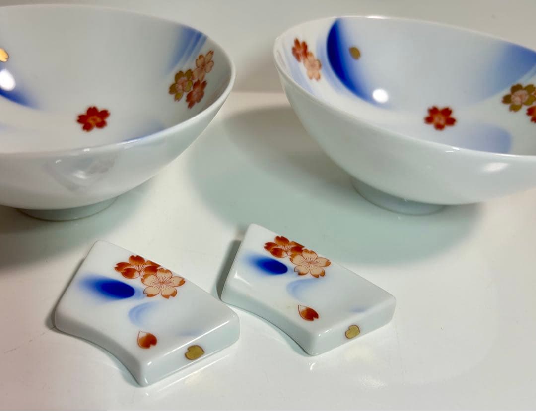 未使用！深川製磁 百年庵 金彩桜 茶碗・うるし箸・箸置きセット 赤スタンプ　箱付