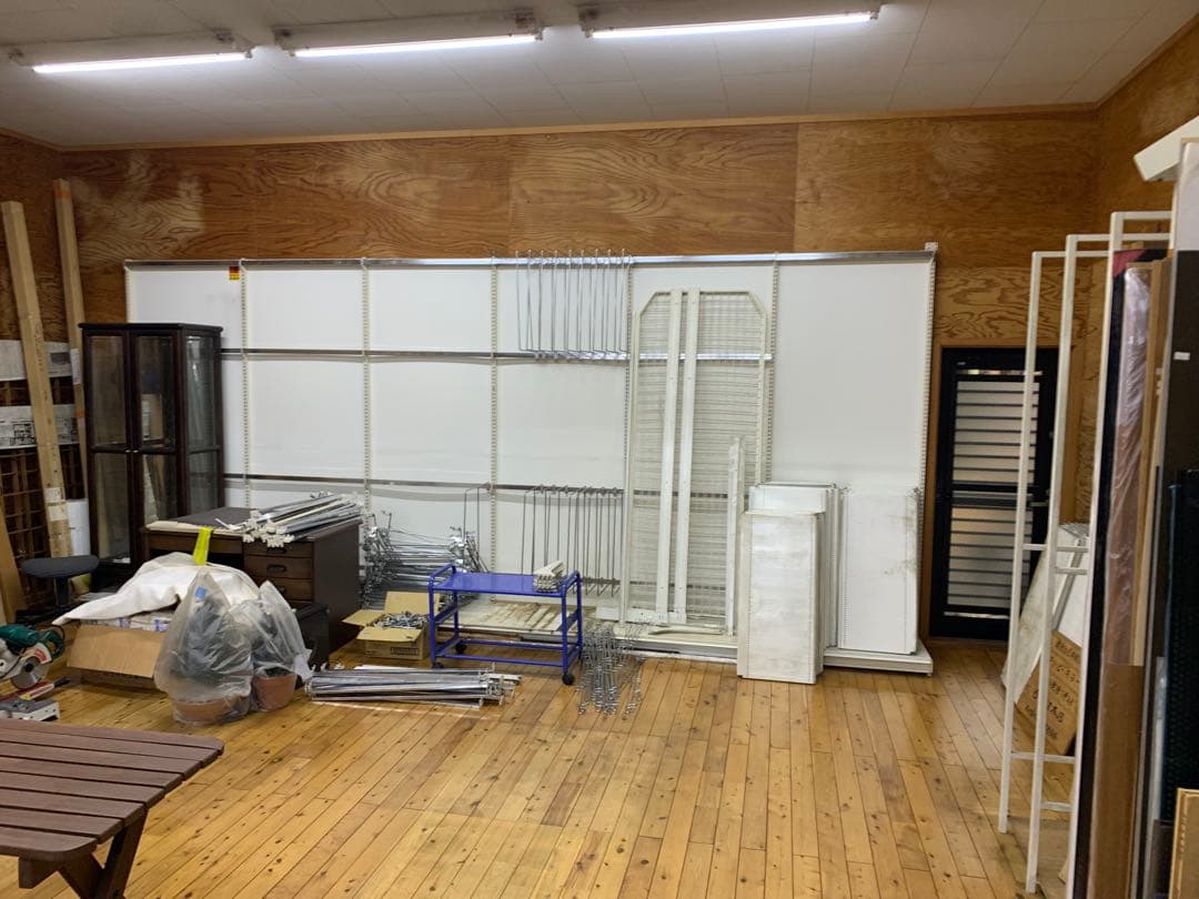 大型ホワイトスチールラック