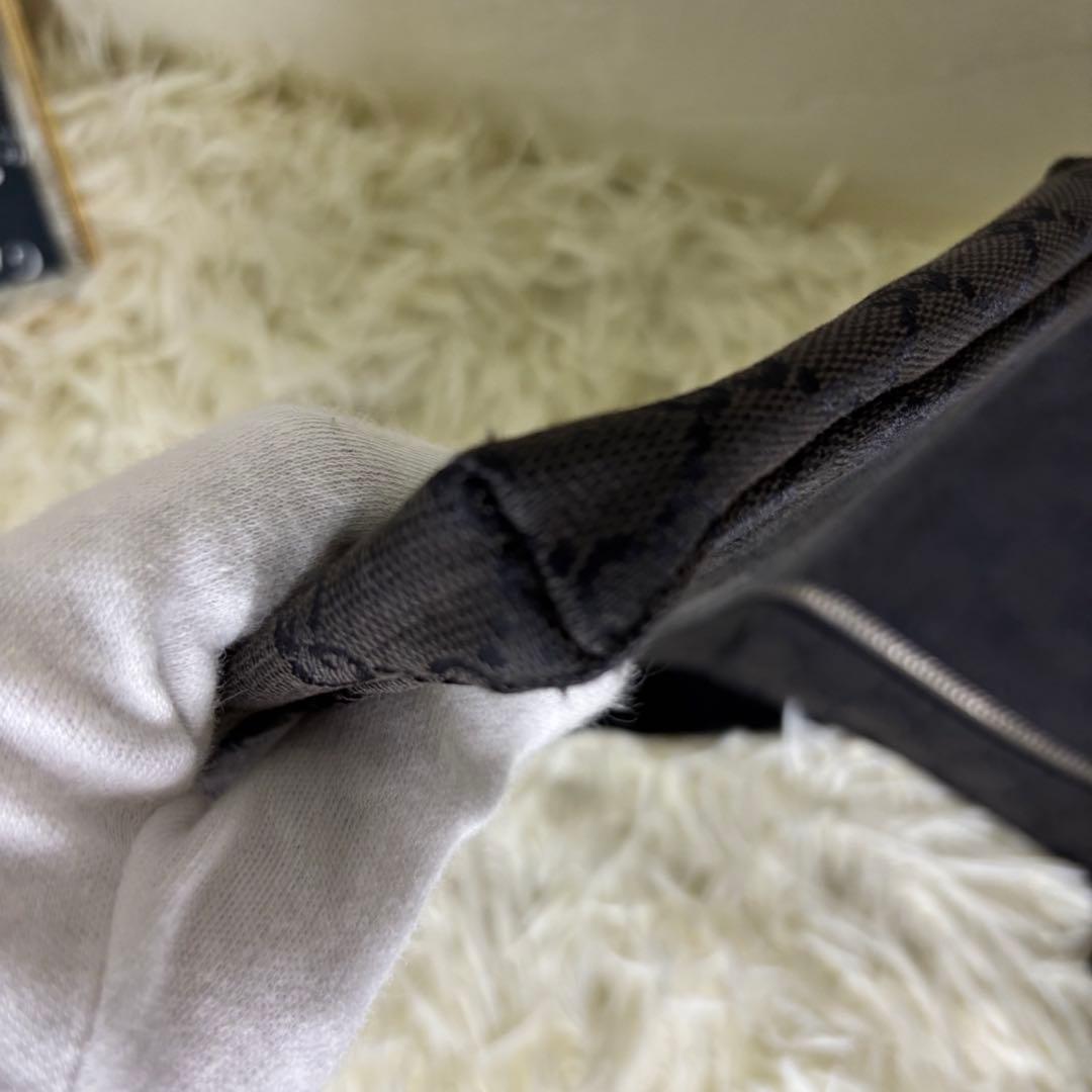 GUCCIグッチ⭐︎ボディバッグ⭐︎GGパターン⭐︎ブラック⭐︎