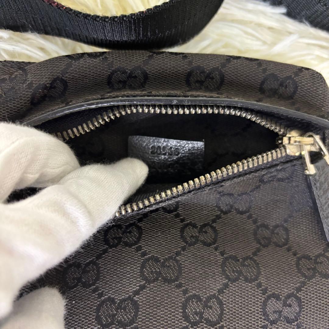 GUCCIグッチ⭐︎ボディバッグ⭐︎GGパターン⭐︎ブラック⭐︎
