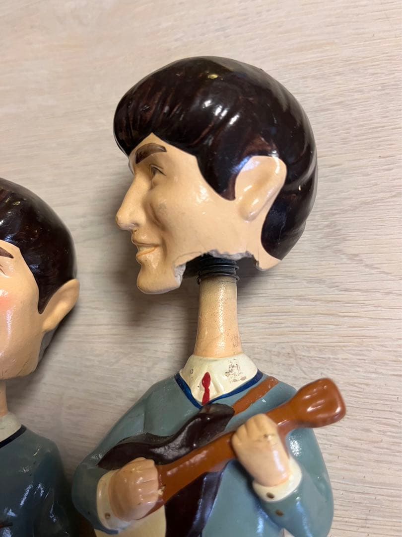 ビートルズBeatles フィギュア首振り人形ボブルヘッド