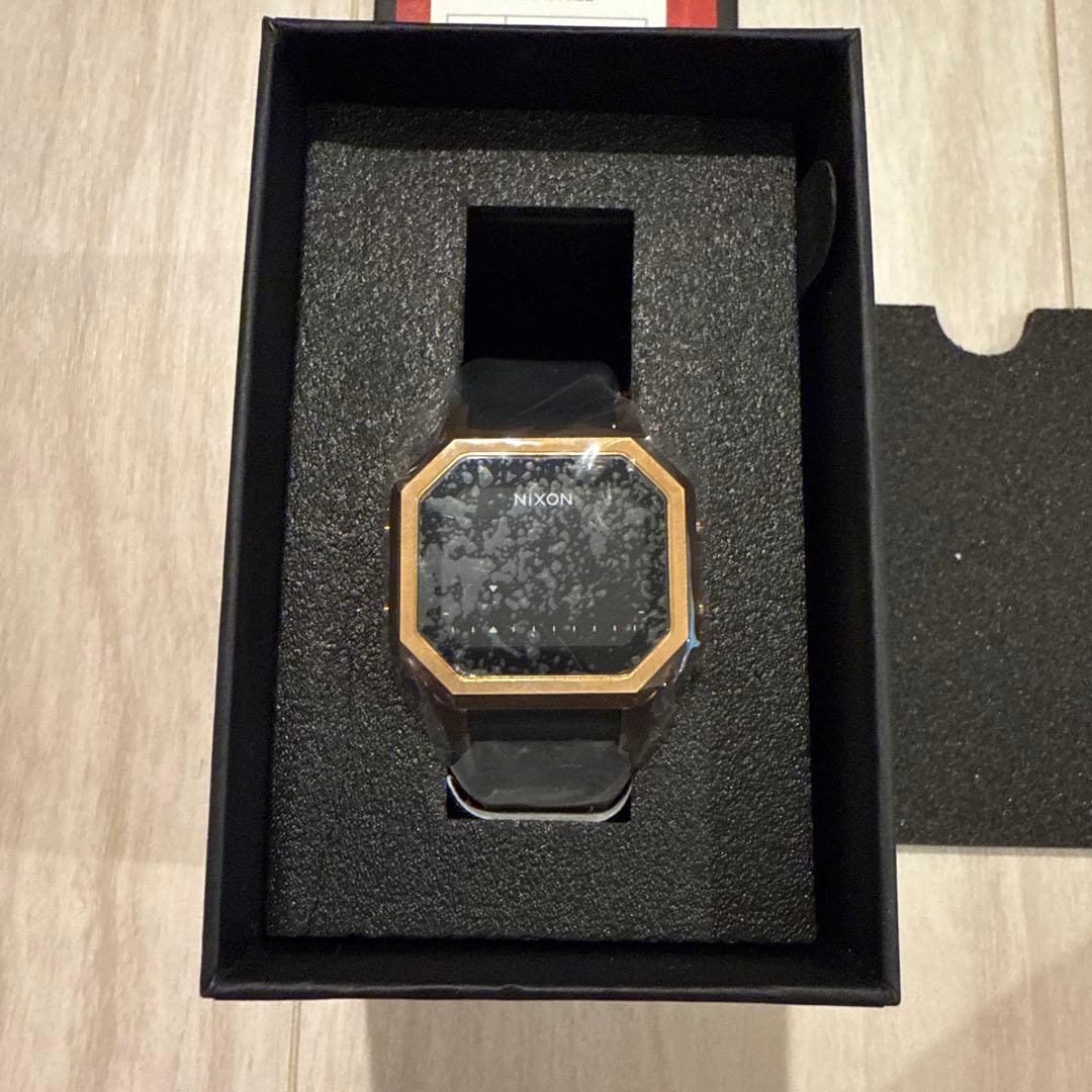 NIXONニクソン腕時計 レディース A1211-1098-00