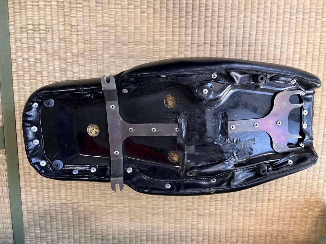 MOTOR ROCK SR400/500用 ベーツタイプ TTシート